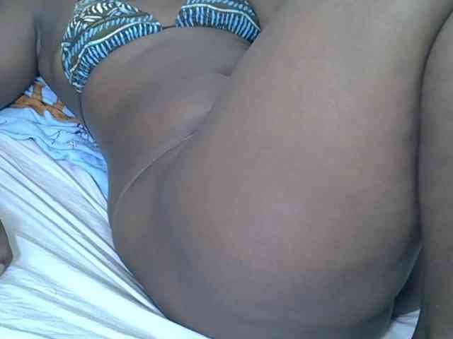 Prettyliz30 webcam
