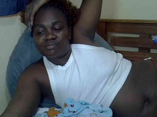 Prettyliz30 Live Webcam on BongaCams