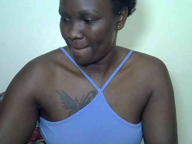 Prettyliz30 webcam