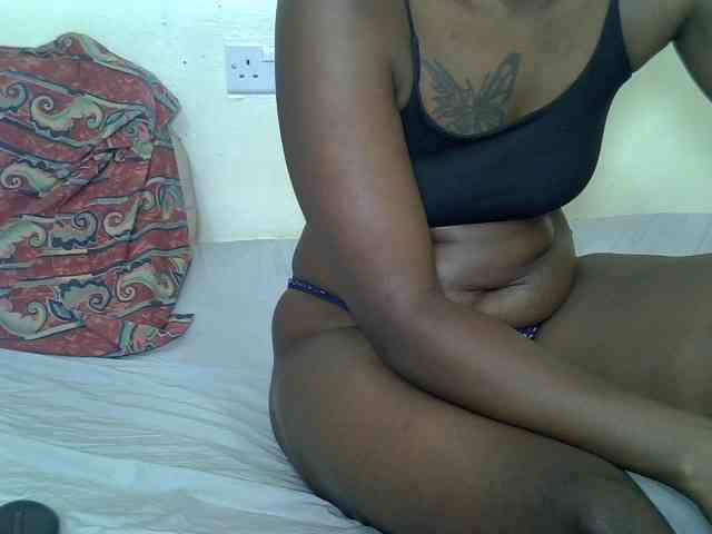 Prettyliz30 webcam