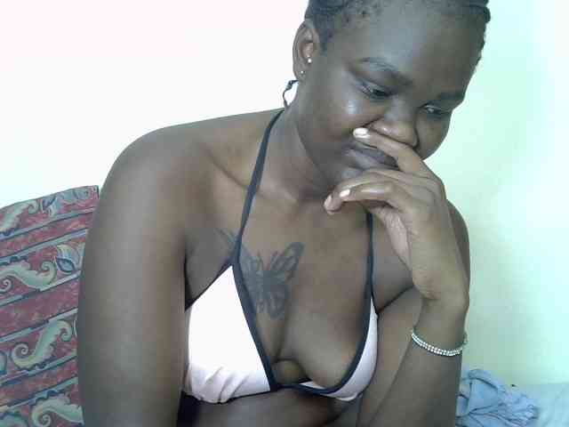 Prettyliz30 webcam
