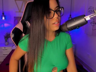 SophiaaHill Porn Show