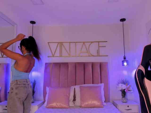 SophiaaHill webcam