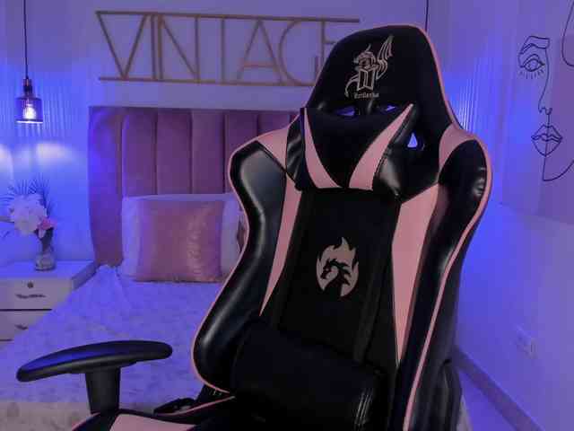 SophiaaHill webcam