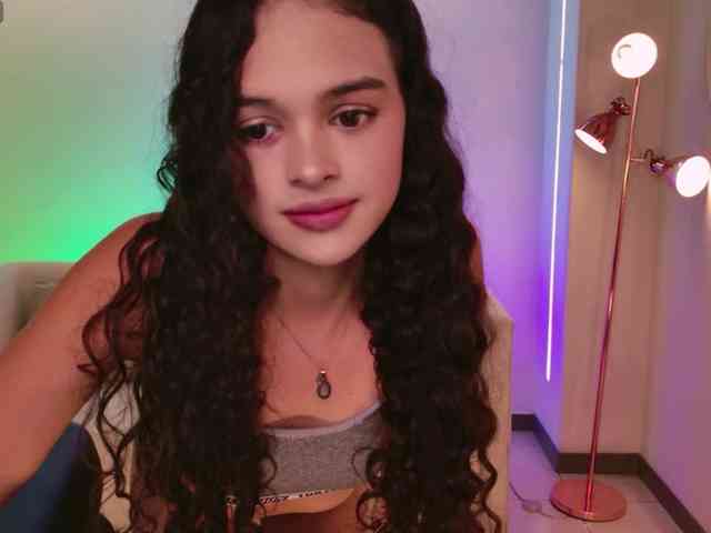 AprilRhodes webcam