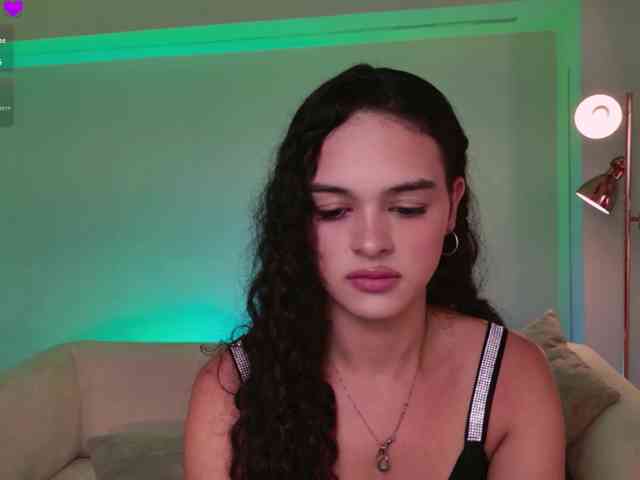AprilRhodes webcam