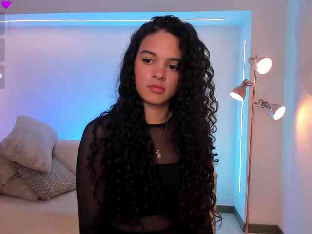 AprilRhodes webcam