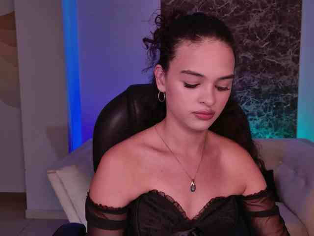 AprilRhodes webcam