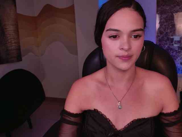 AprilRhodes webcam