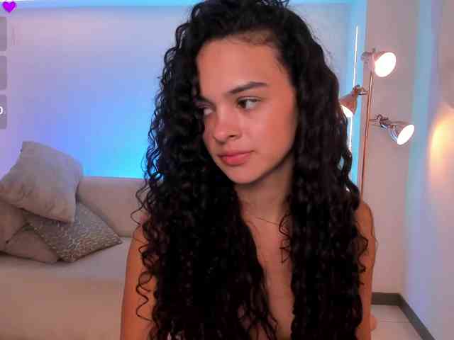 AprilRhodes webcam