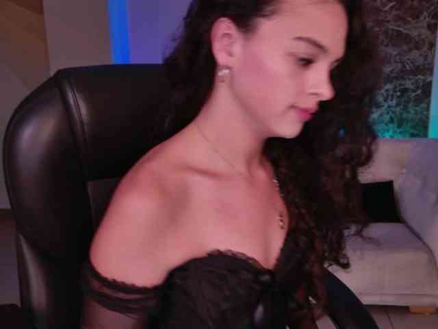 AprilRhodes webcam