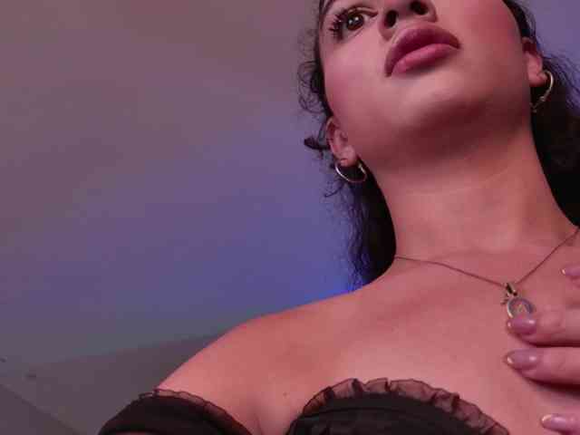 AprilRhodes webcam
