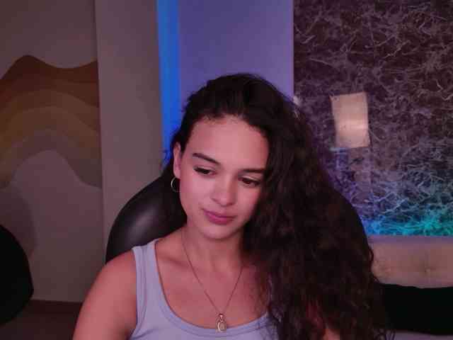 AprilRhodes webcam