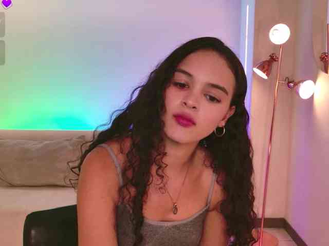 AprilRhodes webcam