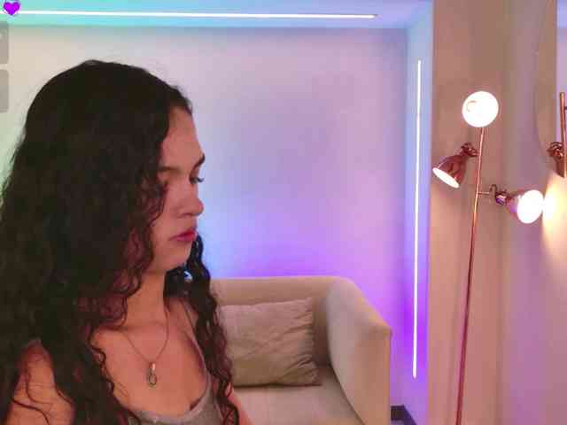 AprilRhodes webcam