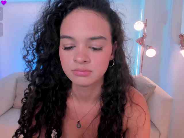 AprilRhodes webcam