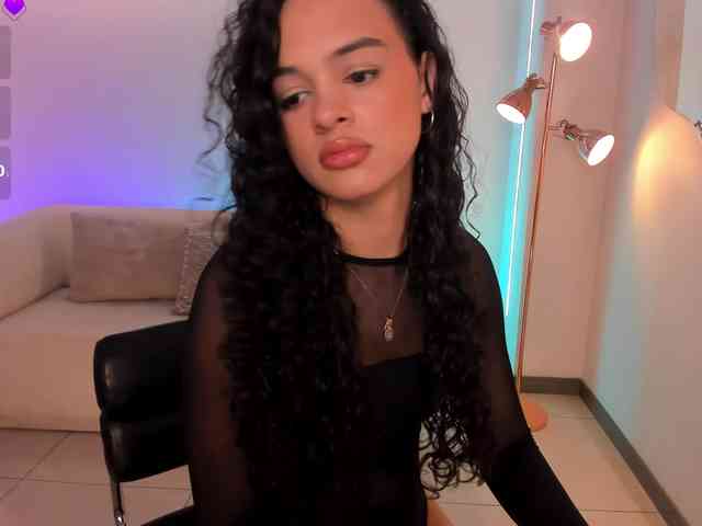 AprilRhodes webcam
