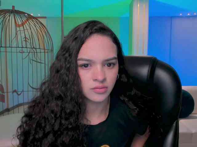 AprilRhodes webcam