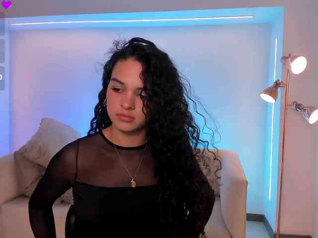 AprilRhodes webcam