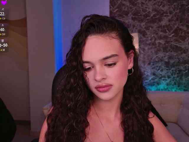 AprilRhodes webcam