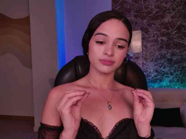 AprilRhodes webcam