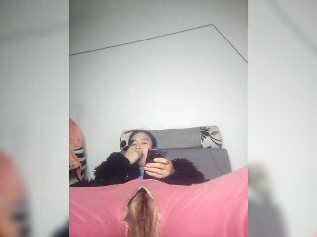 hujiajiajia1314's BongaCams show and profile