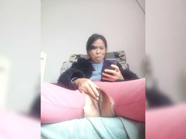 hujiajiajia1314's BongaCams show and profile