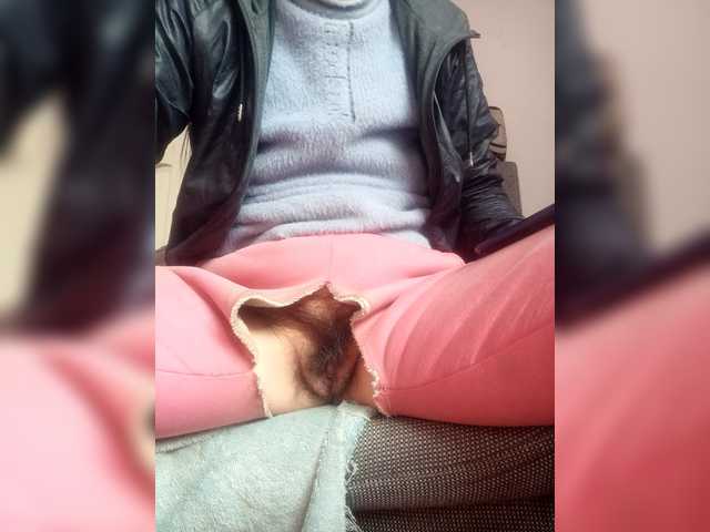 hujiajiajia1314's BongaCams show and profile