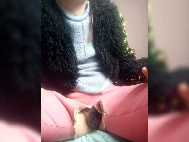 le modèle hujiajiajia1314 est en webcam porno dans un show sur le site bongacams, il possède les tags suivants: Asian,Brunette,Hairy