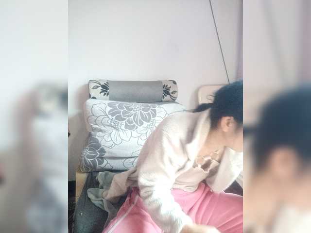 hujiajiajia1314's BongaCams show and profile