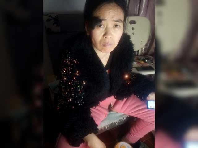 hujiajiajia1314's BongaCams show and profile