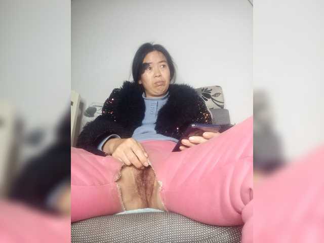 hujiajiajia1314's BongaCams show and profile