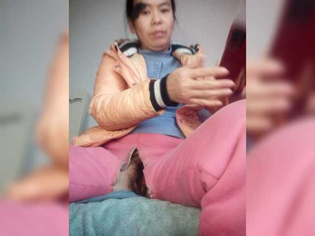 hujiajiajia1314's BongaCams show and profile