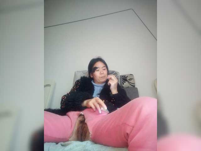 hujiajiajia1314's BongaCams show and profile