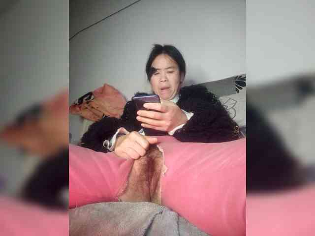 hujiajiajia1314 Live Webcam on BongaCams