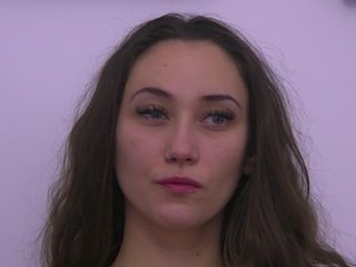 AliceMunro Porn Show