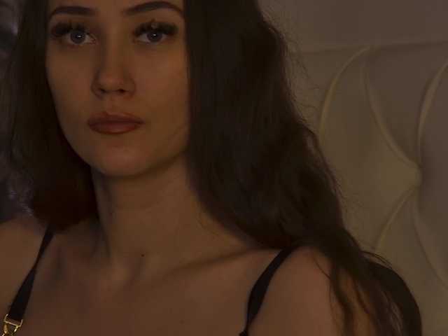 AliceMunro's BongaCams show and profile