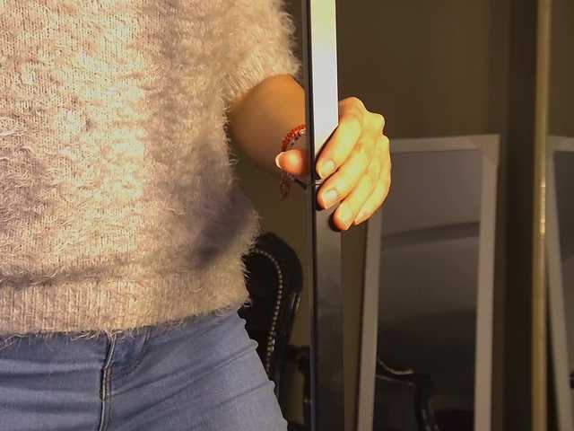 le modèle AliceMunro est en webcam porno dans un show sur le site bongacams, il possède les tags suivants: White/Caucasian,Brunette,Shaved