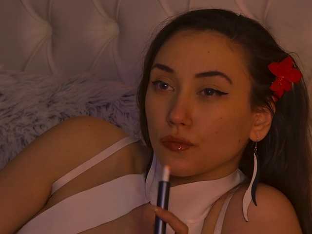 AliceMunro's BongaCams show and profile