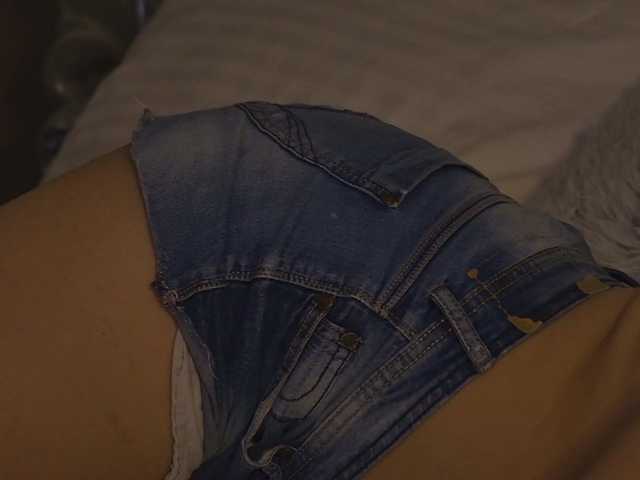 AliceMunro's BongaCams show and profile