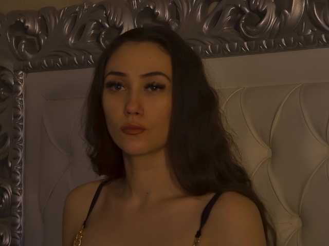 AliceMunro's BongaCams show and profile