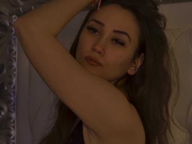 AliceMunro's BongaCams show and profile