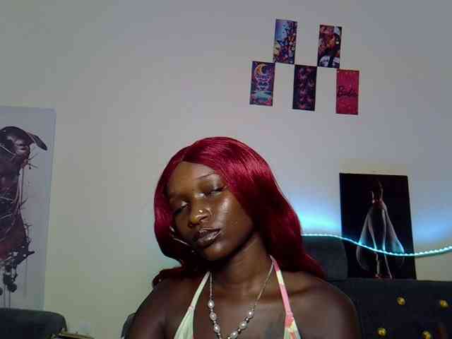 PixieCuddles01 webcam