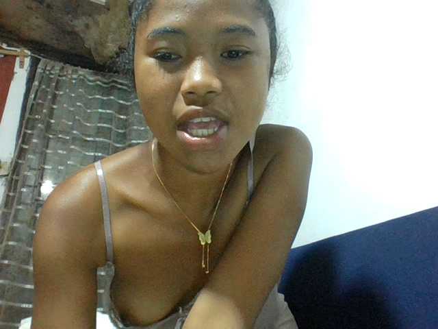 Yaellah — Freechat on BongaCams