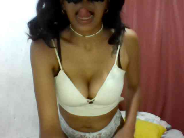 Yaellah webcam