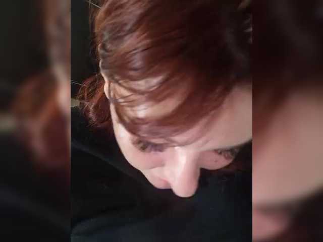 MiaLovely's BongaCams show and profile