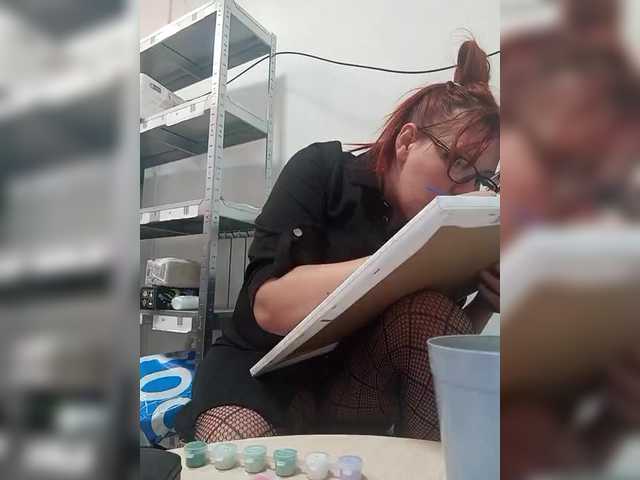 MiaLovely's BongaCams show and profile