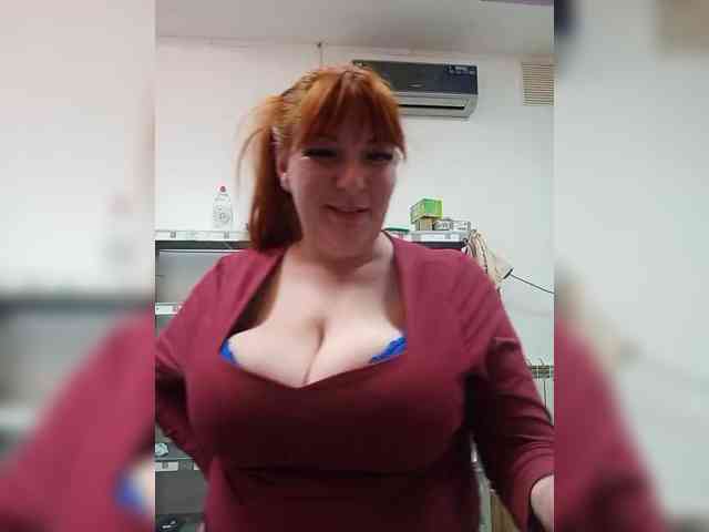 MiaLovely Live Webcam on BongaCams