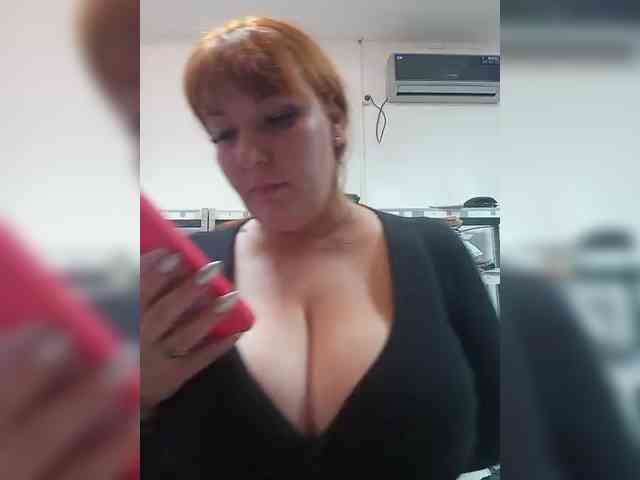 MiaLovely webcam