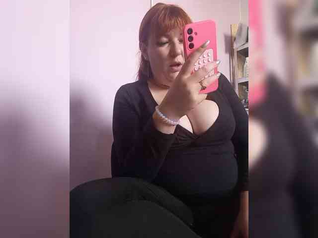 MiaLovely webcam